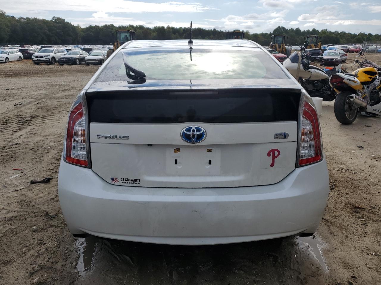 2015 Toyota Prius VIN JTDKN3DUXF1928099 Copart auction photo, front end / minor dent/scratches damage thumbnail 6