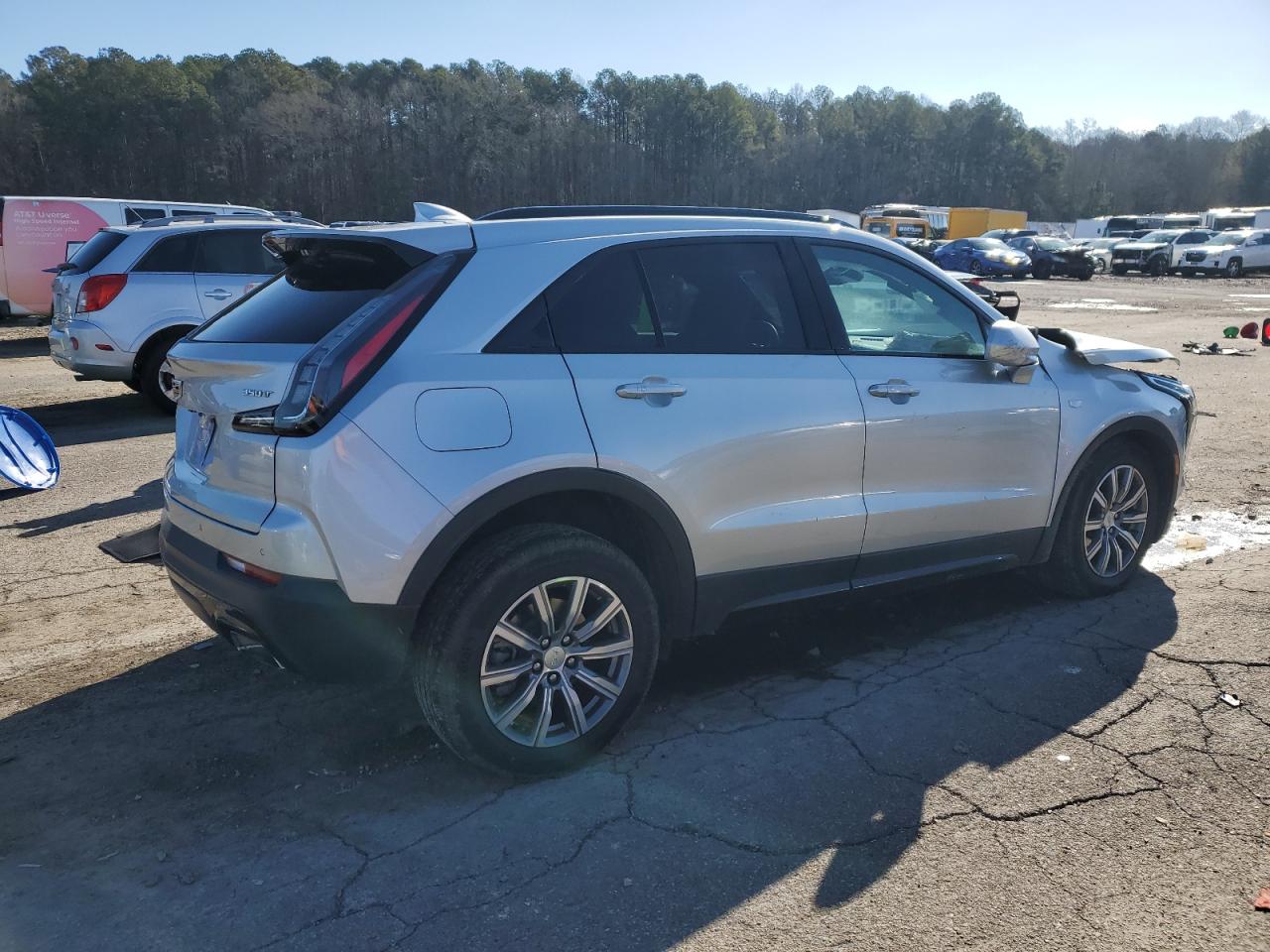 2020 Cadillac XT4 VIN 1GYFZER48LF069887 Copart auction photo, front end / side damage thumbnail 3