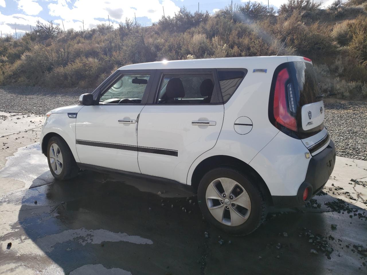 2016 KIA Soul VIN KNDJN2A23G7327852 Copart auction photo, vandalism damage thumbnail 2