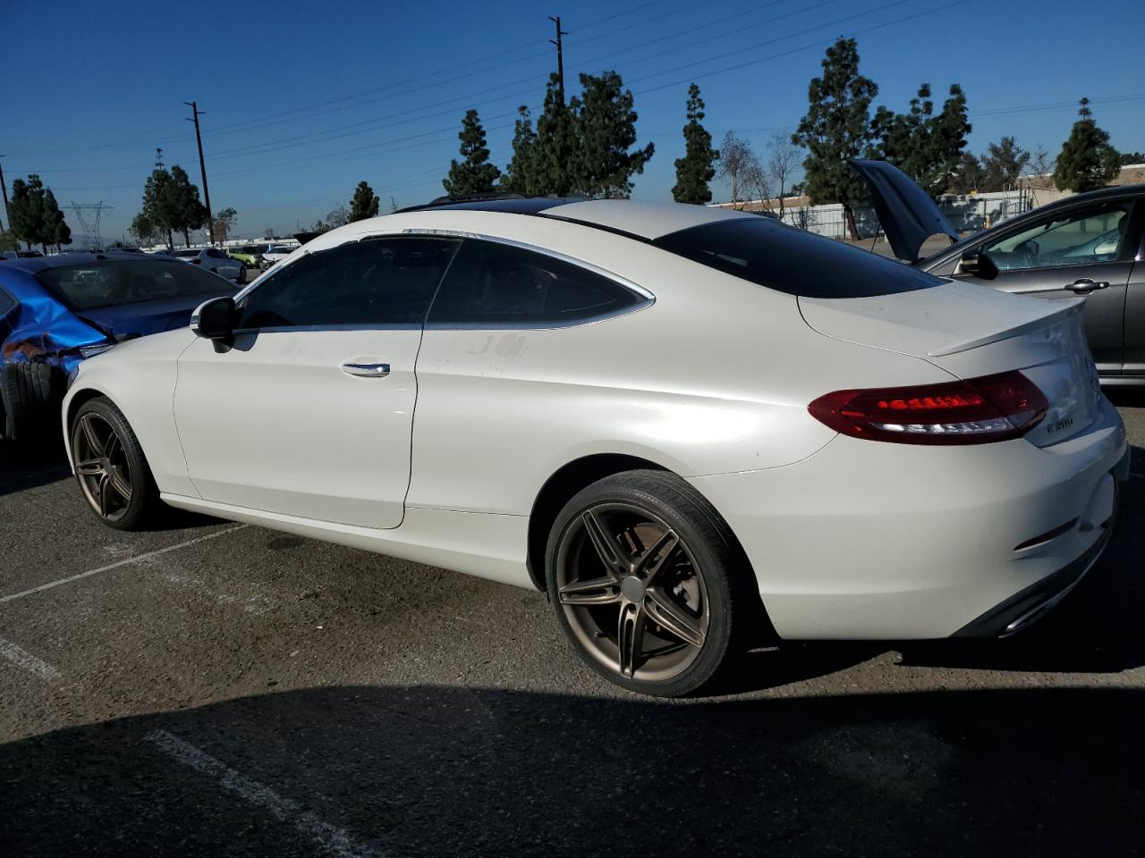 2017 Mercedes-Benz C-klasse VIN WDDWJ4KB1HF550545 Copart auction photo, water/flood damage thumbnail 2