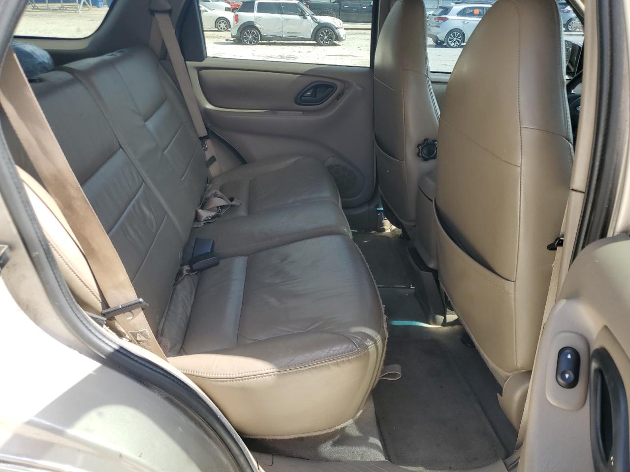 2001 Ford Escape VIN 1FMYU04141KB50947 Copart auction photo, rear end / minor dent/scratches damage thumbnail 12