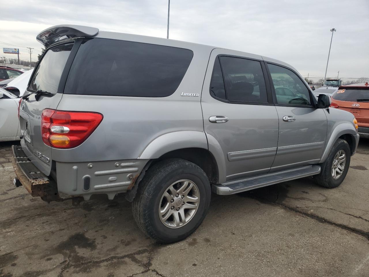 2003 Toyota Sequoia VIN 5TDBT48A53S137490 Copart auction photo, rear end damage thumbnail 3
