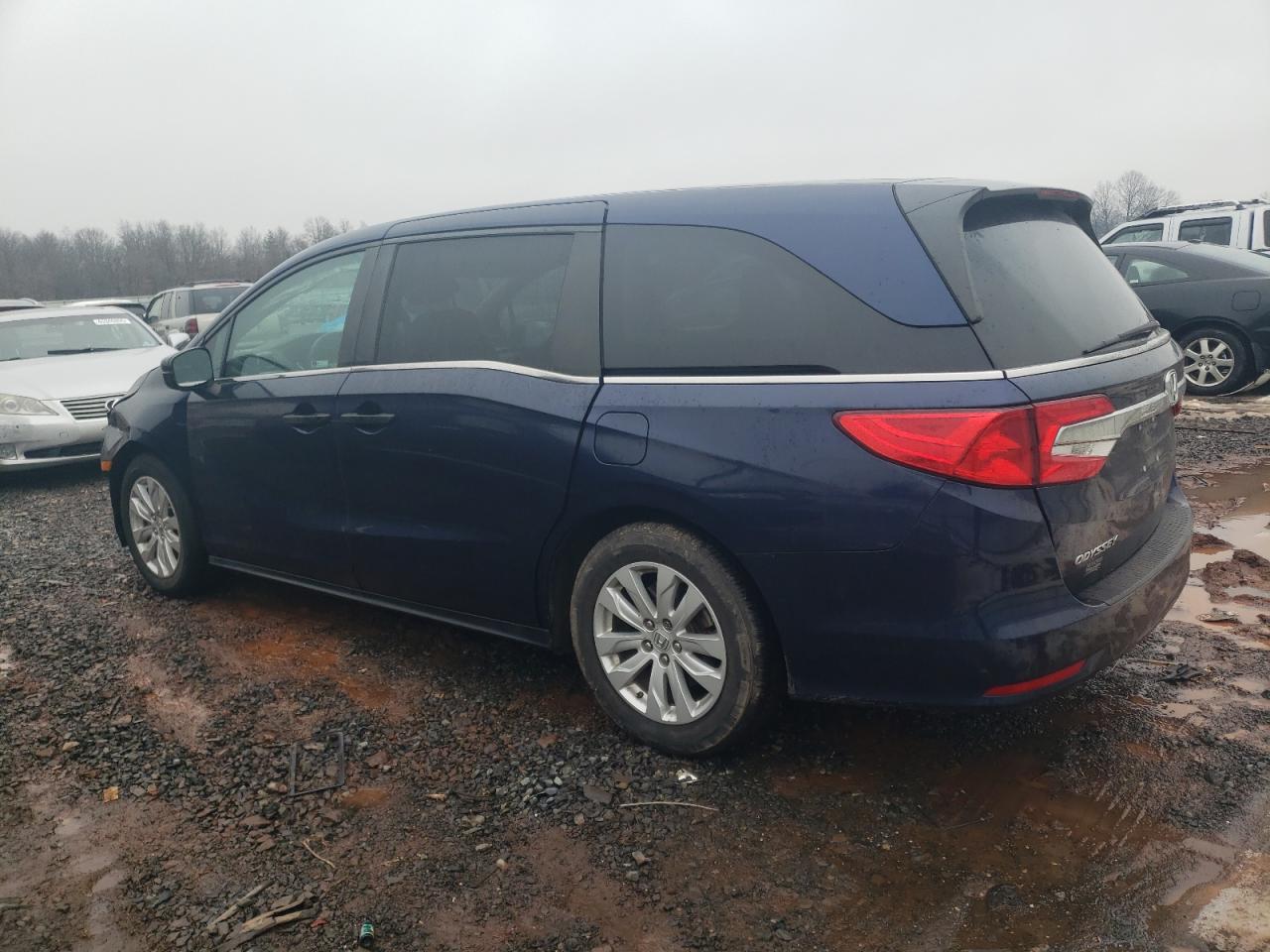 2020 Honda Odyssey VIN 5FNRL6H27LB040864 Copart auction photo, front end / side damage thumbnail 2