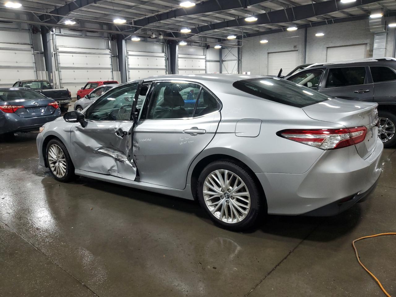 2018 Toyota Camry VIN 4T1B11HK6JU036203 Copart auction photo, side damage thumbnail 2