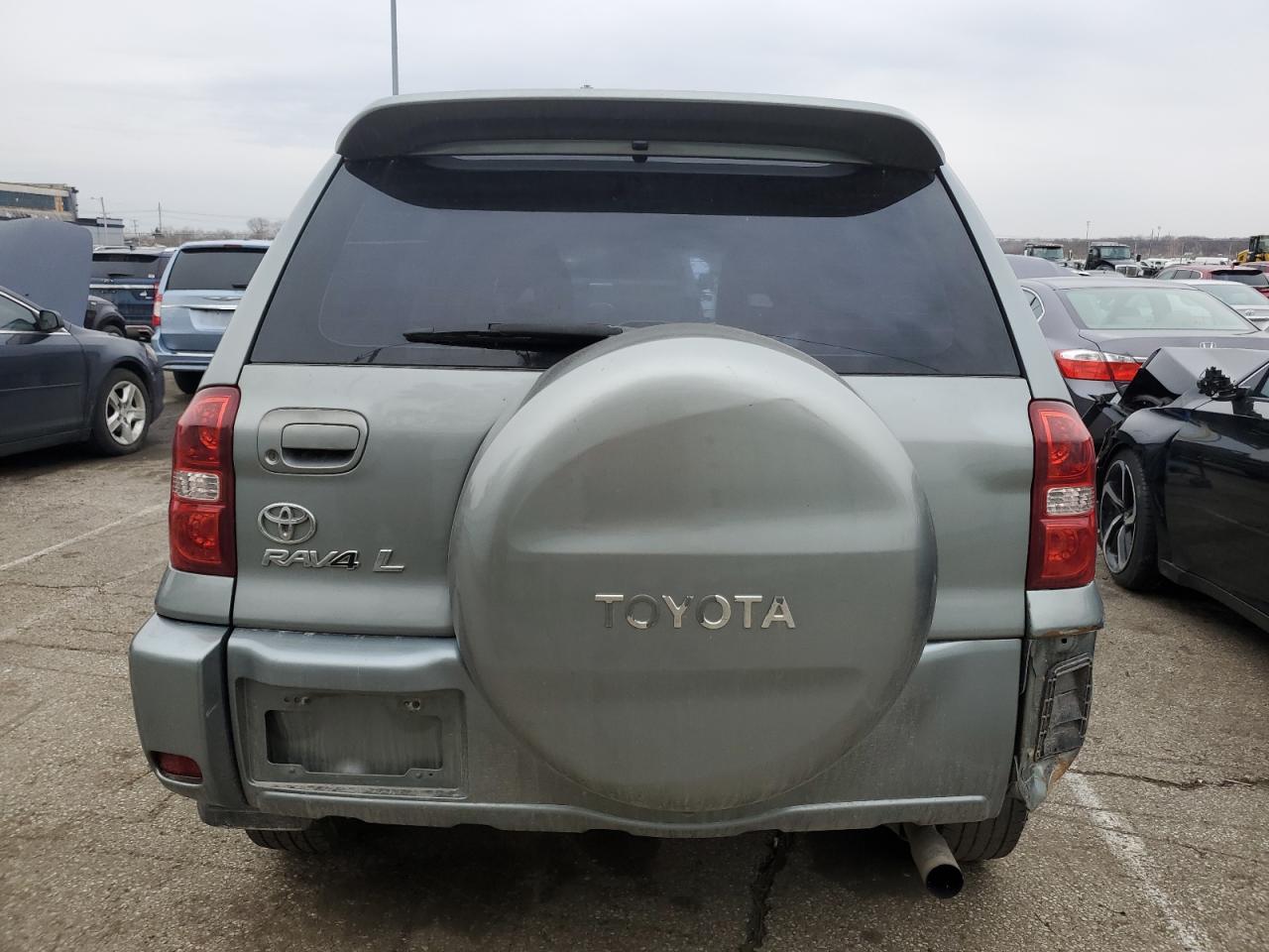 2004 Toyota RAV 4 VIN JTEGD20V640011239 Copart auction photo, rear end damage thumbnail 6