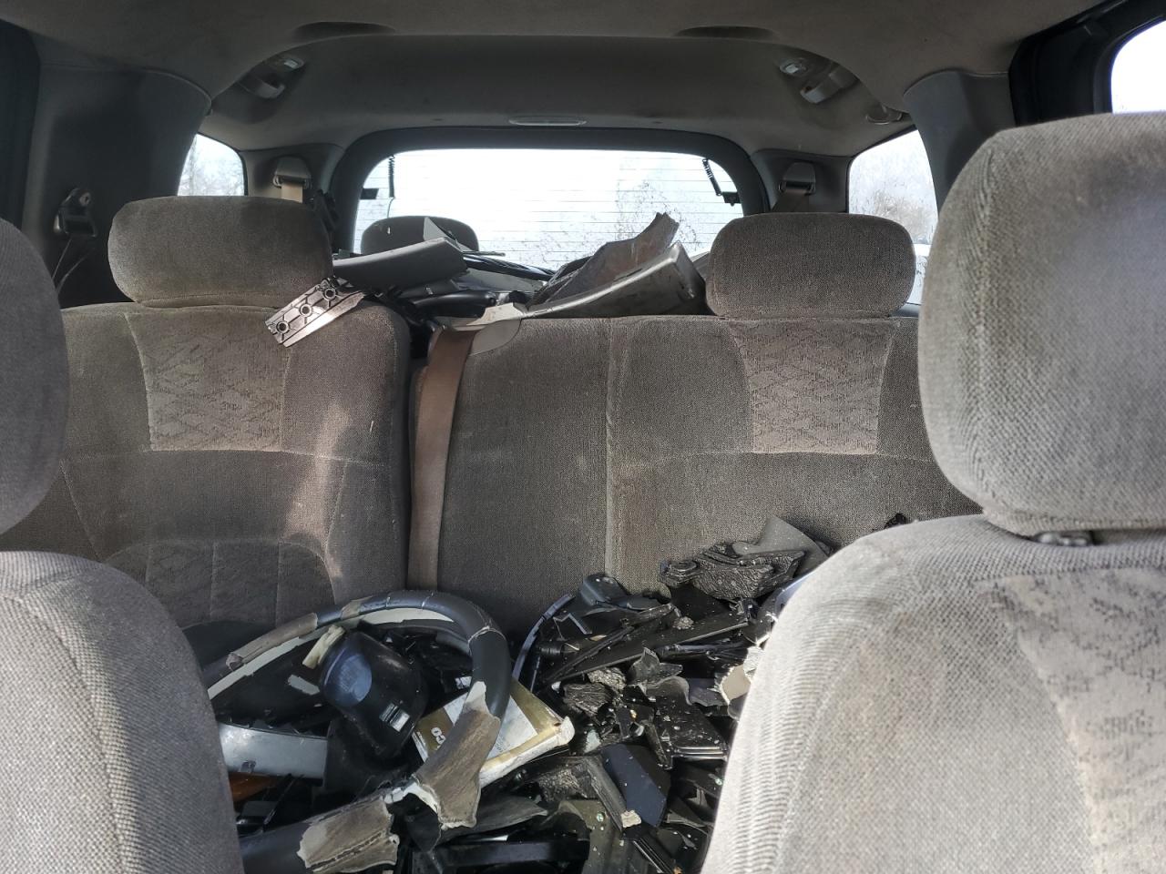 2004 GMC Envoy VIN 1GKET16S146127455 Copart auction photo, all over damage thumbnail 10