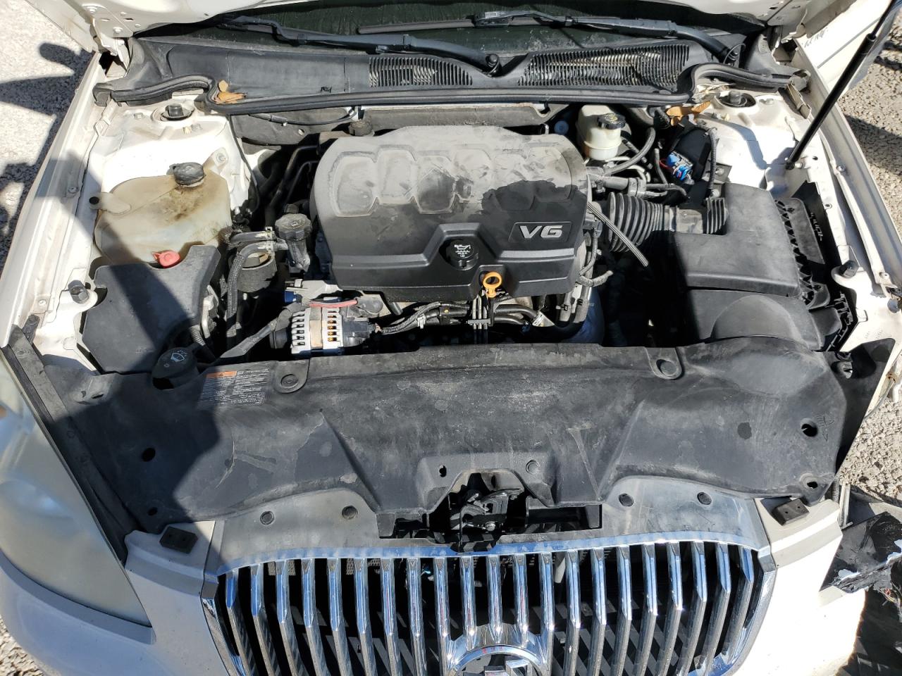 2011 Buick Lucerne VIN 1G4HC5EM9BU124150 Copart auction photo, front end / side damage thumbnail 13