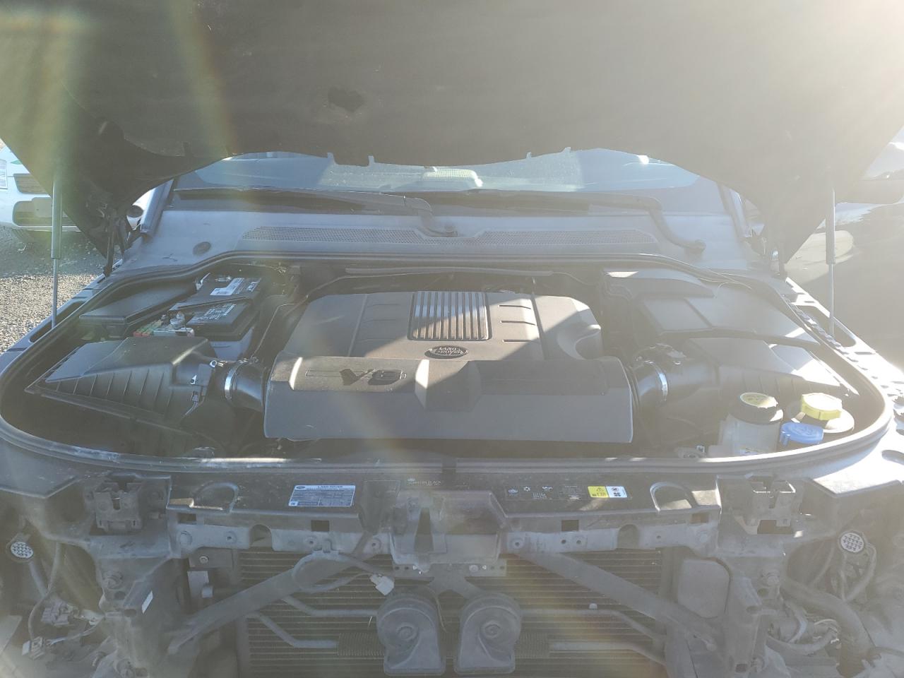 2011 Land Rover LR4 VIN SALAG2D48BA590785 Copart auction photo, front end / side damage thumbnail 12