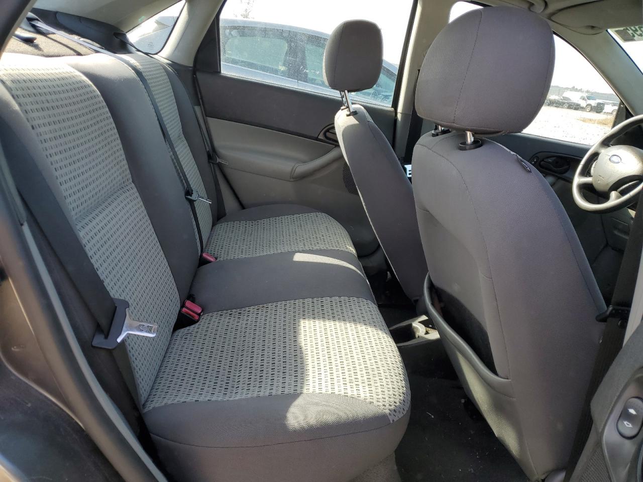 2007 Ford Focus VIN 1FAHP34N27W327339 Copart auction photo, all over damage thumbnail 10