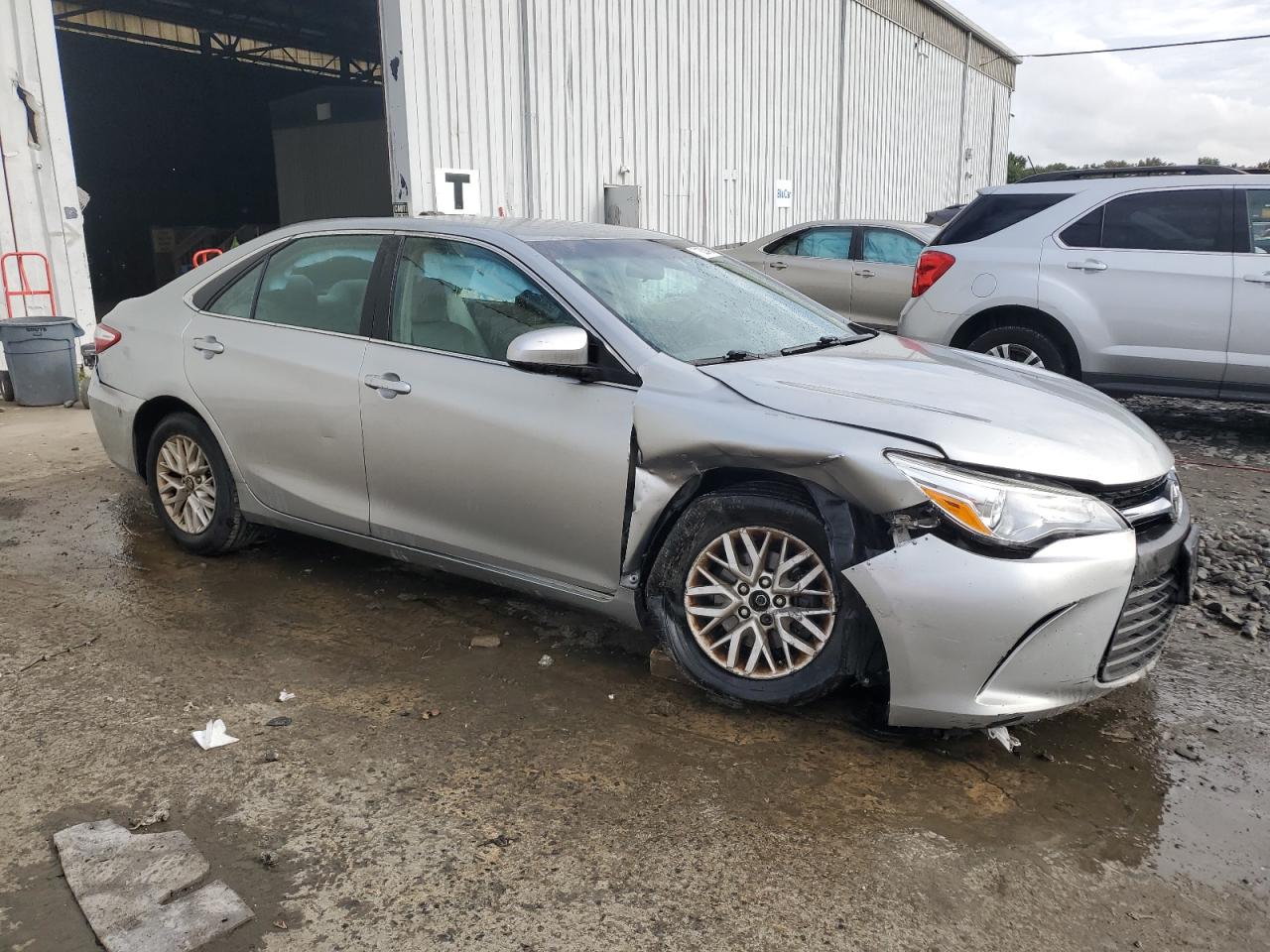 2016 Toyota Camry VIN 4T4BF1FK5GR582929 Copart auction photo, front end / undercarriage damage thumbnail 4