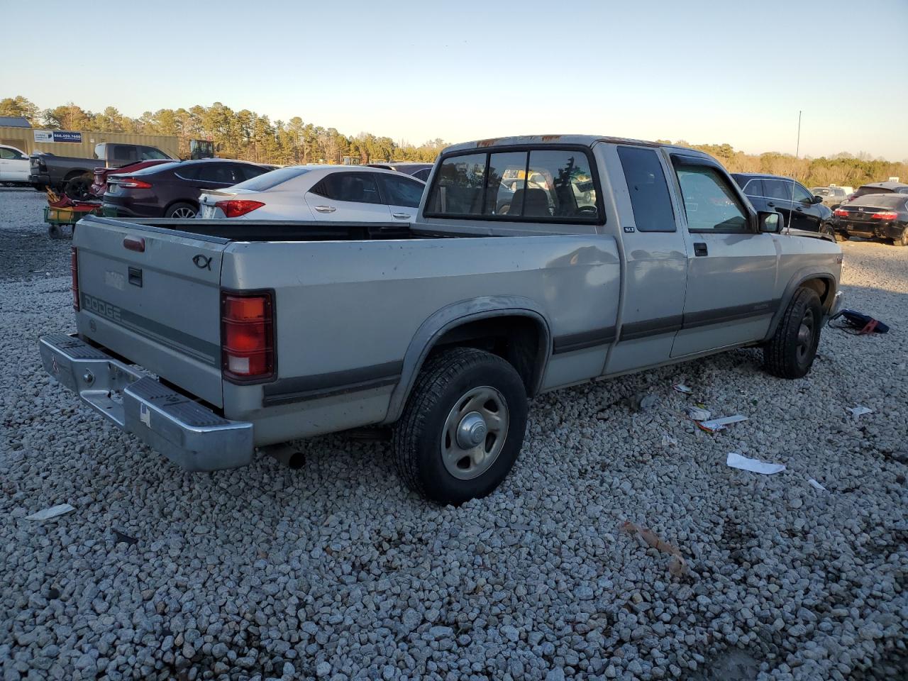 1995 Dodge Dakota VIN 1B7GL23X2SS369220 Copart auction photo, front end damage thumbnail 3
