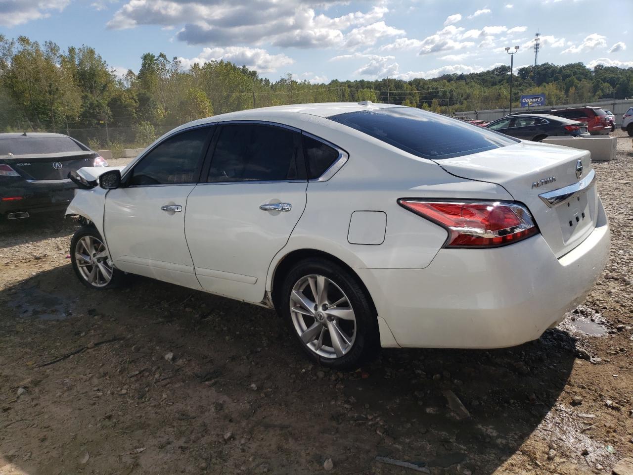 2015 Nissan Altima VIN 1N4AL3AP5FN311983 Copart auction photo, front end damage thumbnail 2