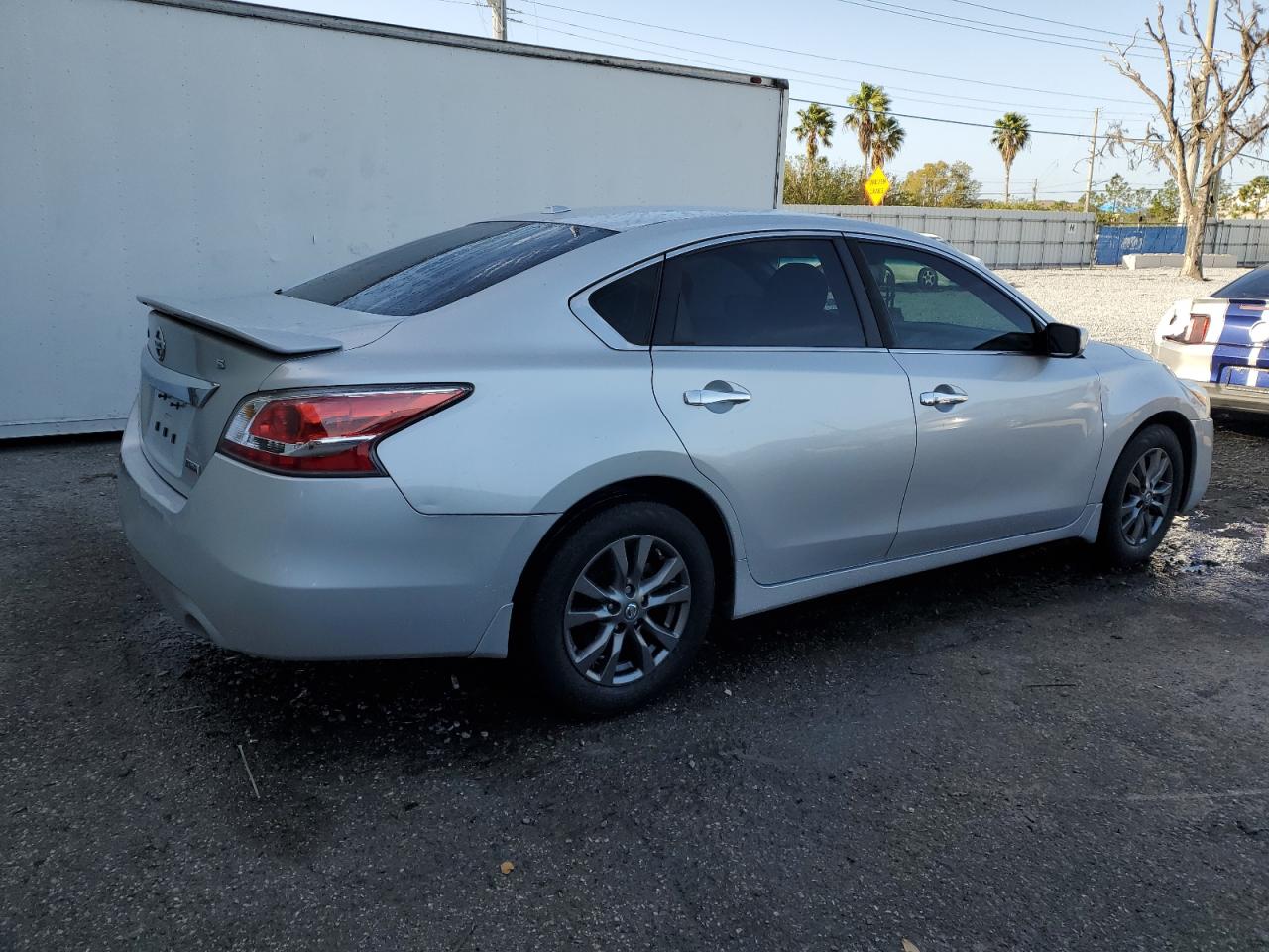 2015 Nissan Altima VIN 1N4AL3AP6FC591022 Copart auction photo, front end damage thumbnail 3