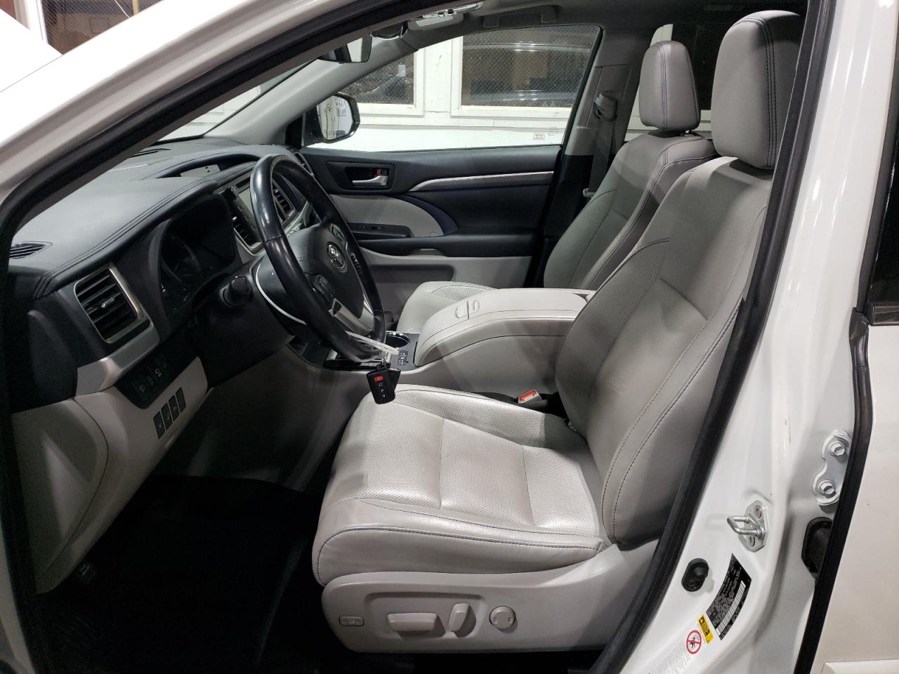 2018 Toyota Highlander VIN 5TDDZRFH5JS889918 Copart auction photo, front end / top/roof damage thumbnail 7