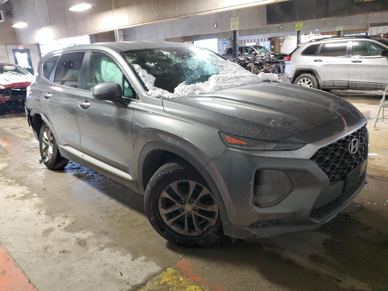 2019 Hyundai Santa Fe VIN 5NMS23AD0KH079064 Copart auction photo, rear end / minor dent/scratches damage thumbnail 4