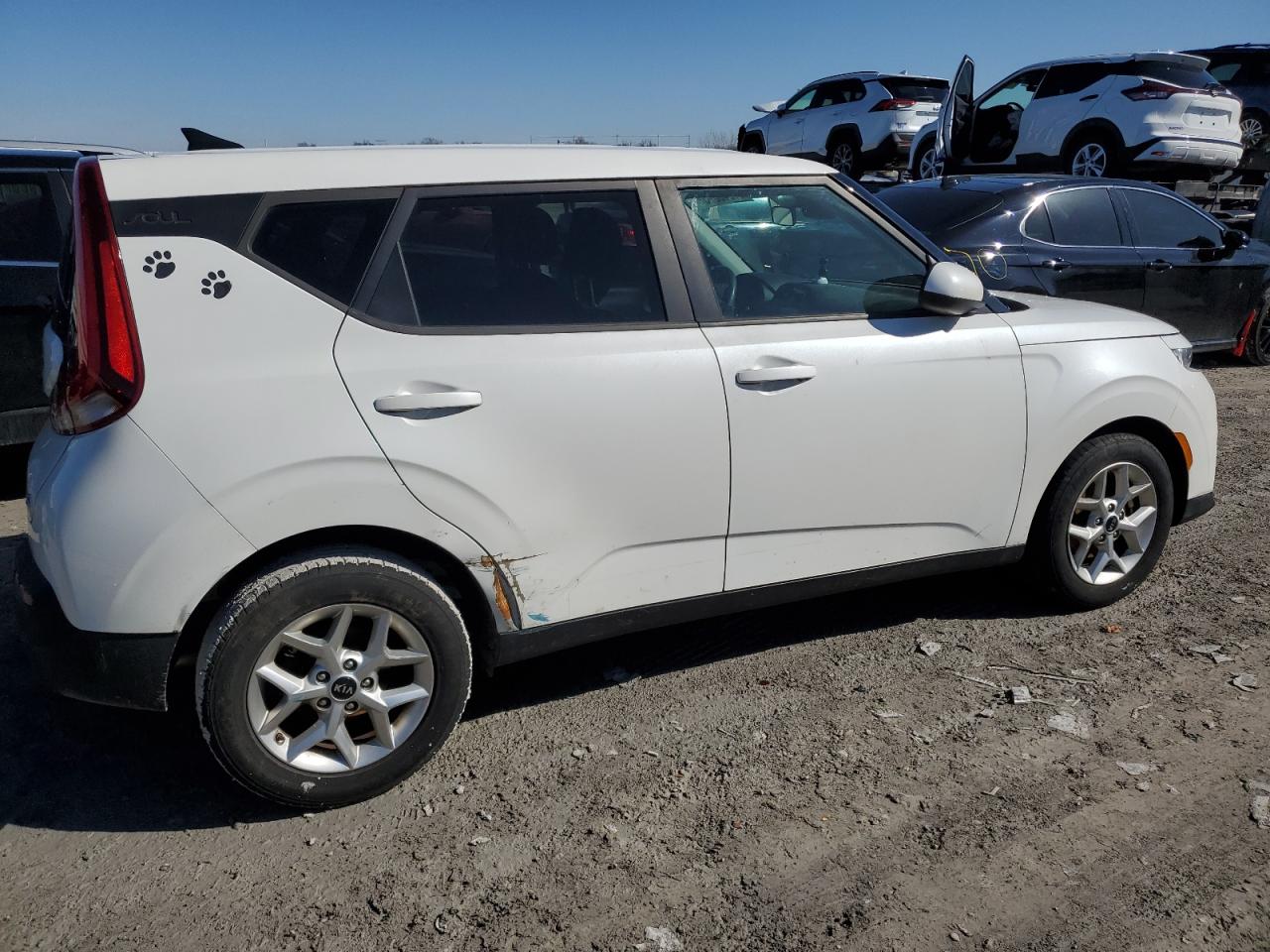 2020 KIA Soul VIN KNDJ23AU9L7040090 Copart auction photo, front end / rear end damage thumbnail 3
