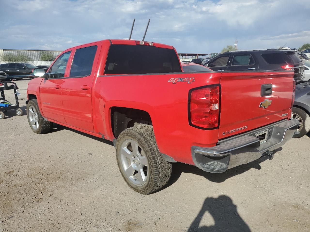 2016 Chevrolet Silverado VIN 3GCUKRECXGG181553 Copart auction photo, front end damage thumbnail 2