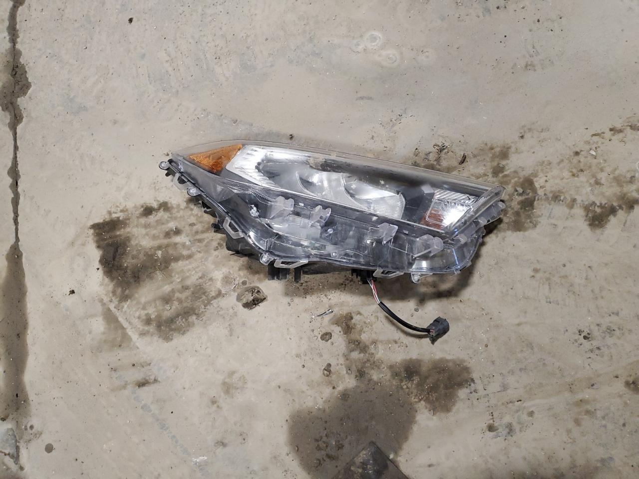 2019 Toyota RAV 4 VIN 2T3J1RFV0KW003987 Copart auction photo, front end damage thumbnail 13