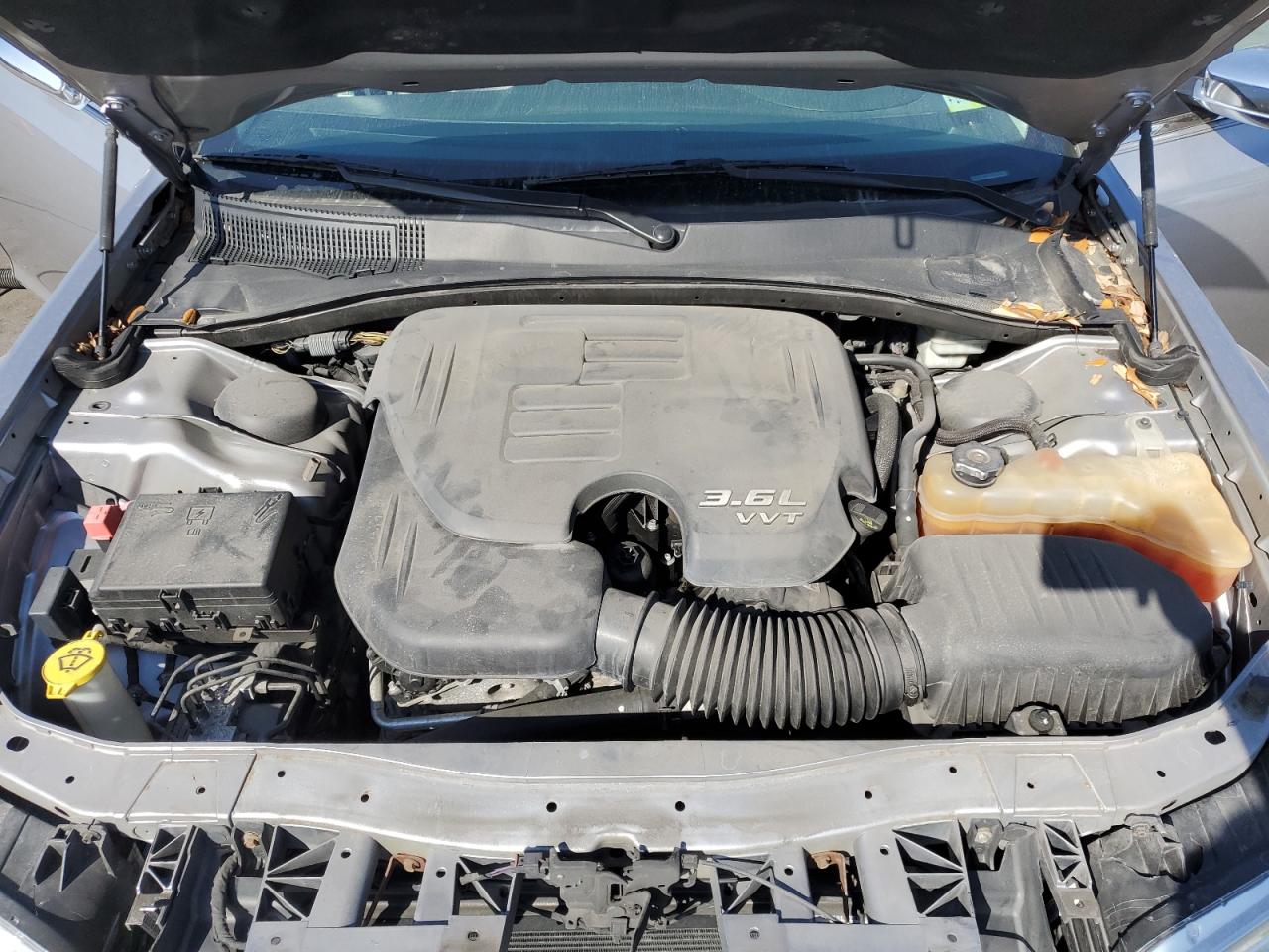 2015 Chrysler 300 VIN 2C3CCAEG7FH803266 Copart auction photo, front end damage thumbnail 11