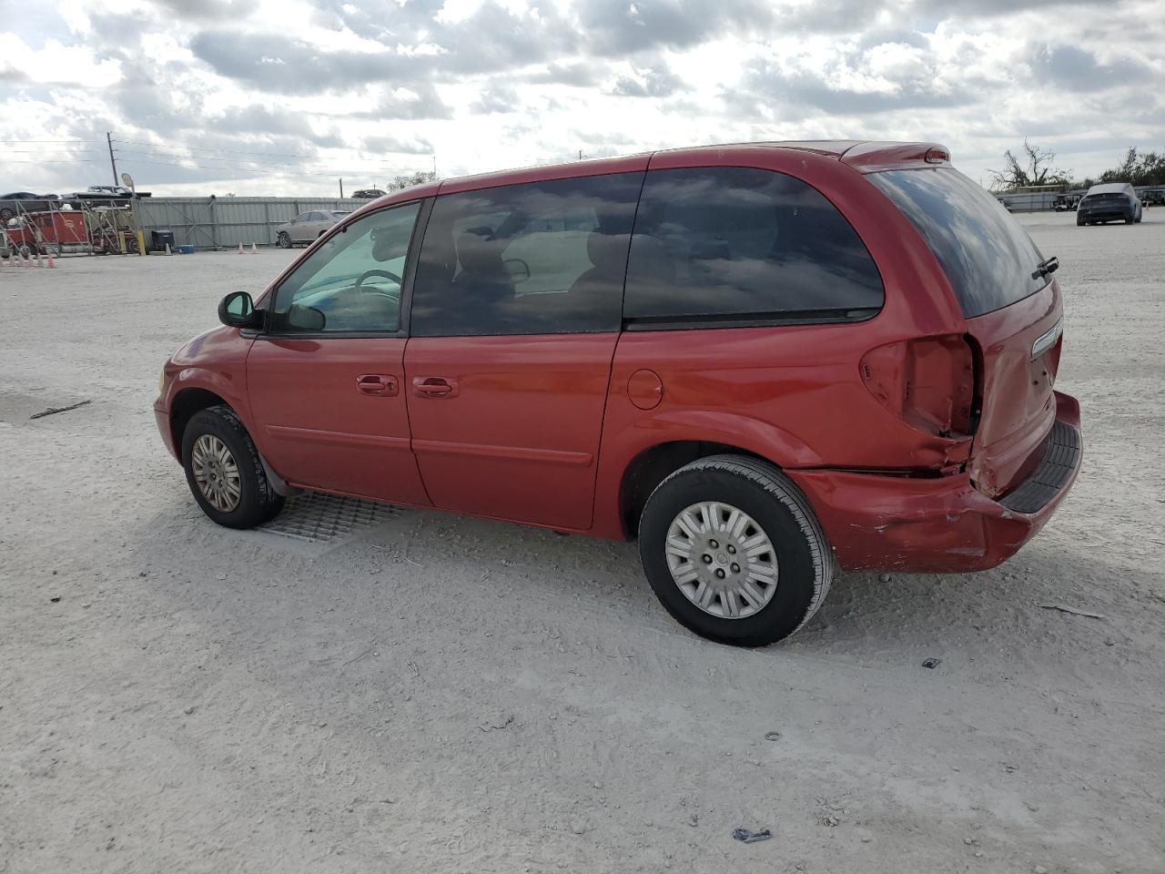 2005 Chrysler Town & Country VIN 1C4GP45R45B160791 Copart auction photo, rear end damage thumbnail 2