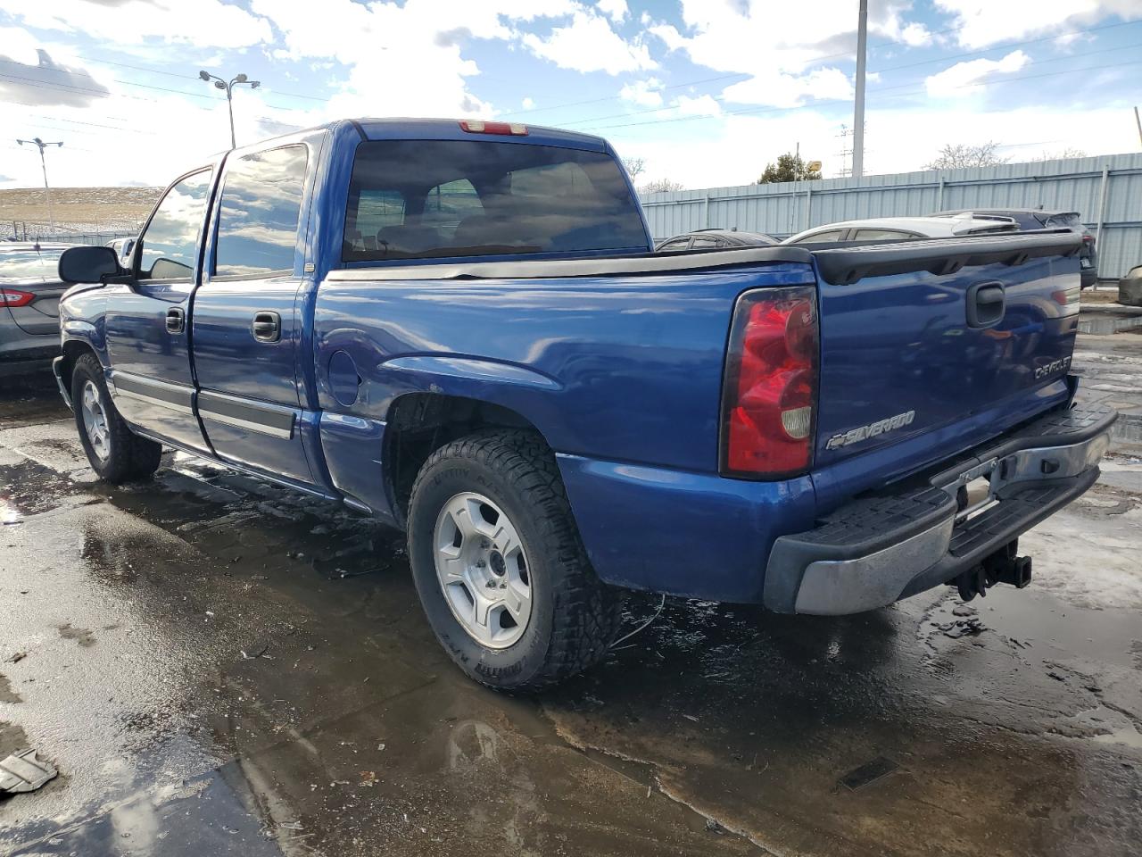 2004 Chevrolet Silverado VIN 2GCEC13T641357878 Copart auction photo, front end / hail damage thumbnail 2