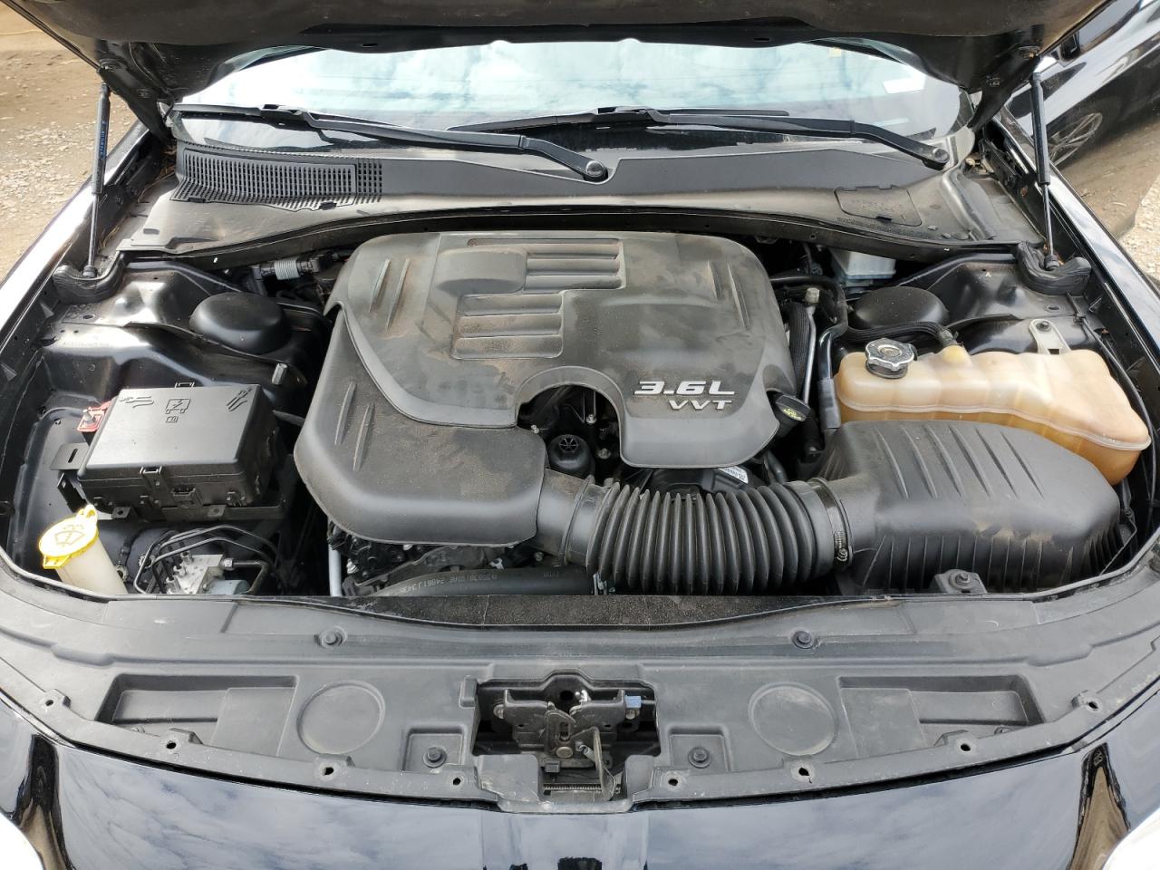 2017 Chrysler 300 VIN 2C3CCAAG3HH552481 Copart auction photo, front end damage thumbnail 11