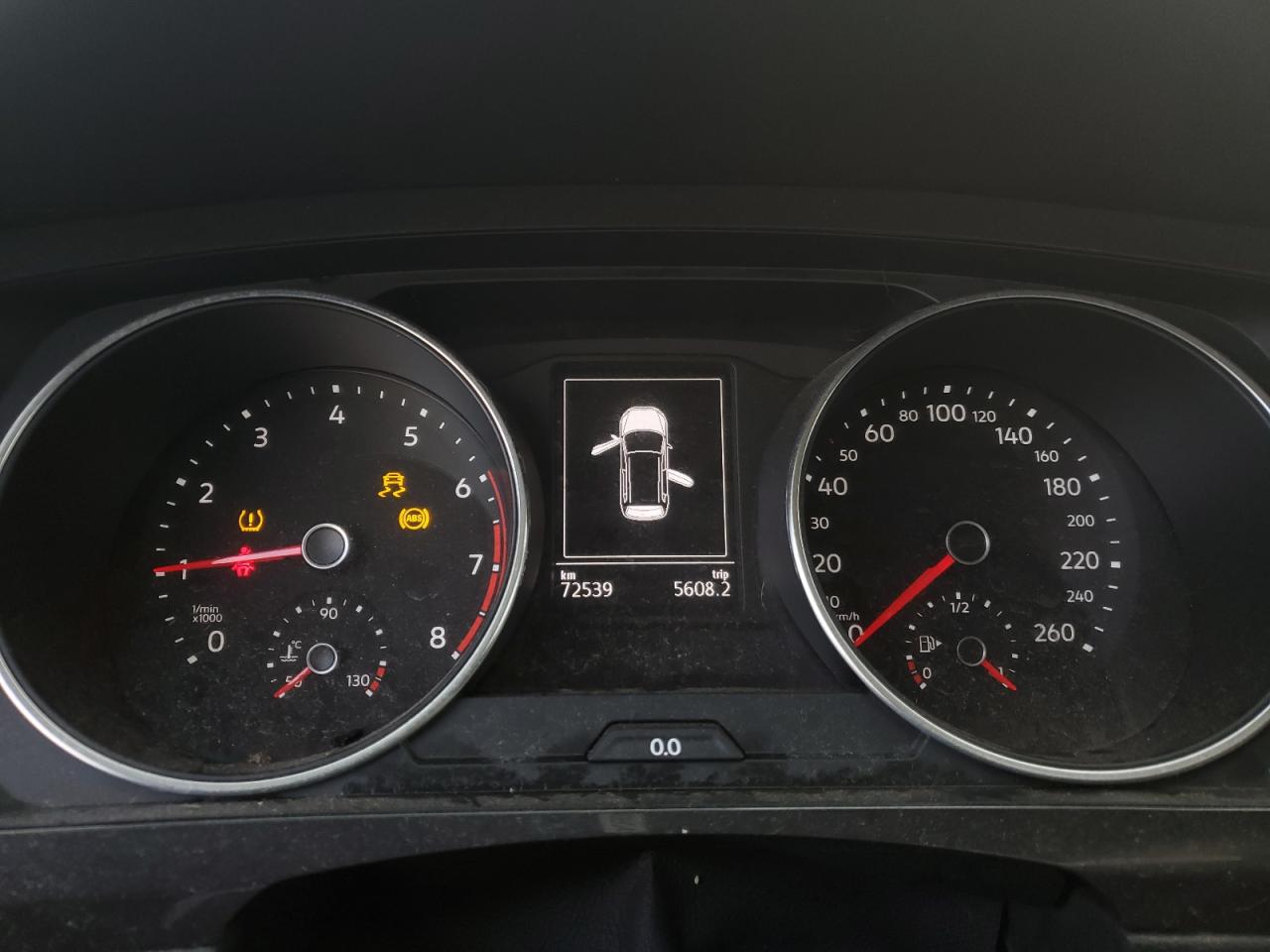 2018 Volkswagen Tiguan VIN 3VV0B7AX1JM158376 Copart auction photo, burn damage thumbnail 9