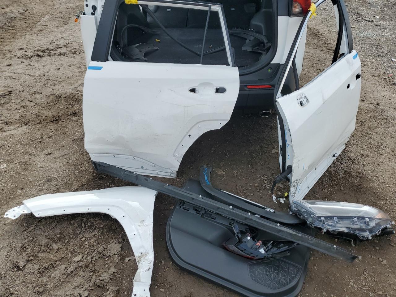 2024 Toyota RAV 4 VIN 2T3W1RFV6RW306370 Copart auction photo, side / front end damage thumbnail 14