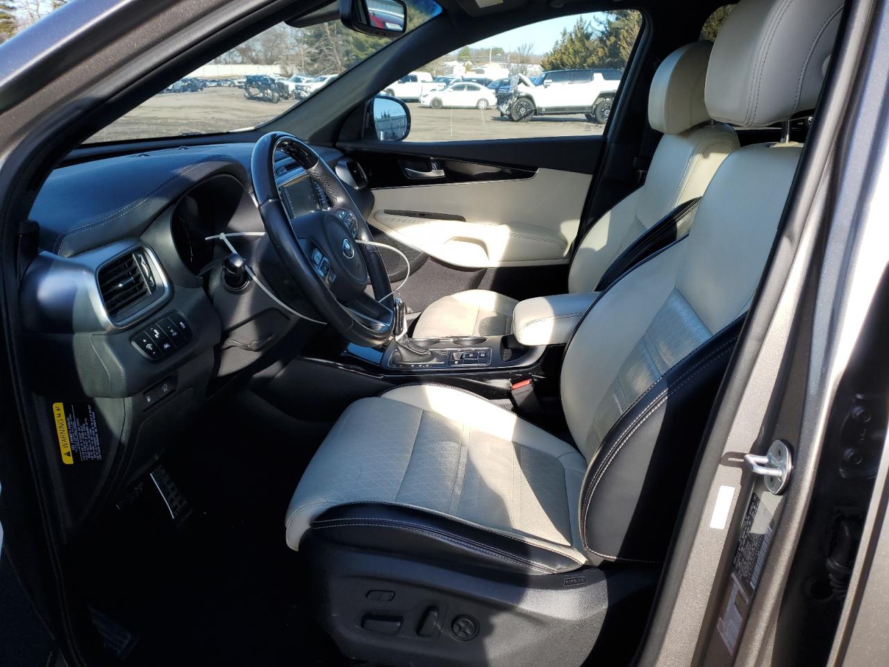 2017 KIA Sorento VIN 5XYPK4A56HG297176 Copart auction photo, rear end / minor dent/scratches damage thumbnail 7