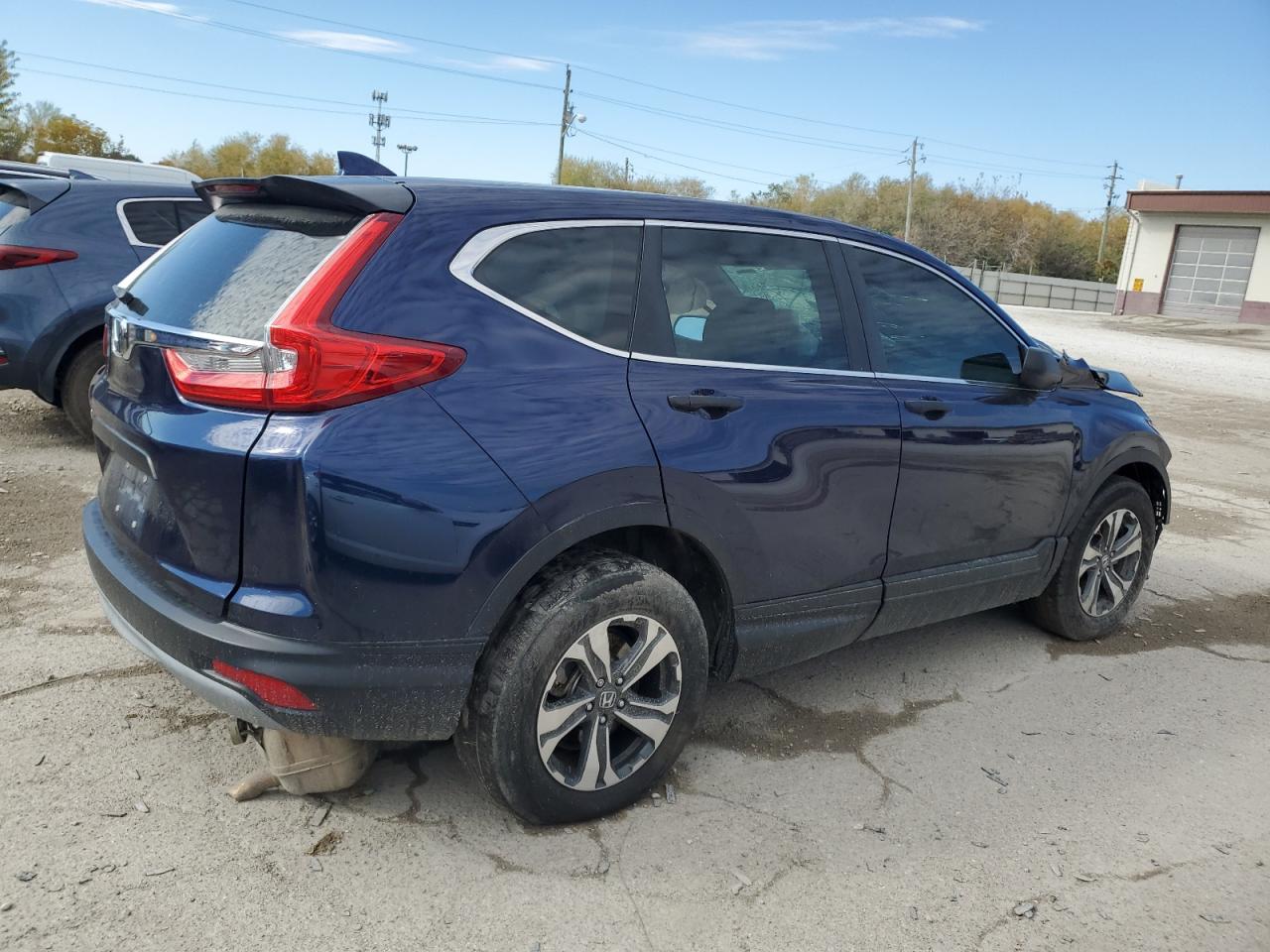 2018 Honda CR-V VIN 2HKRW5H30JH424252 Copart auction photo, front end / minor dent/scratches damage thumbnail 3