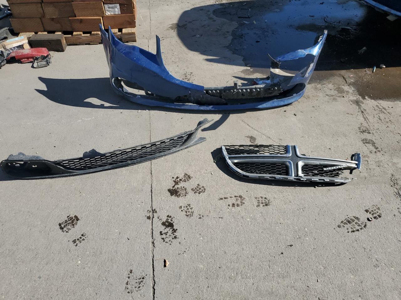 2011 Dodge Caravan VIN 2D4RN4DG9BR786593 Copart auction photo, front end damage thumbnail 13