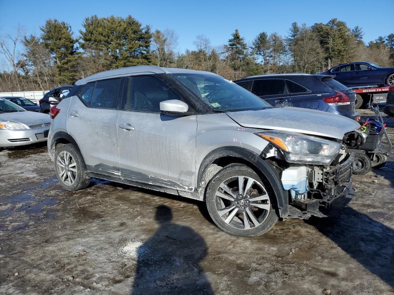 2019 Nissan Kicks VIN 3N1CP5CUXKL548505 Copart auction photo, front end damage thumbnail 4