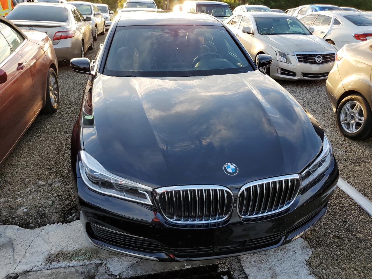 2019 BMW 7er VIN WBA7F0C58KGM25803 Copart auction photo, water/flood damage thumbnail 5