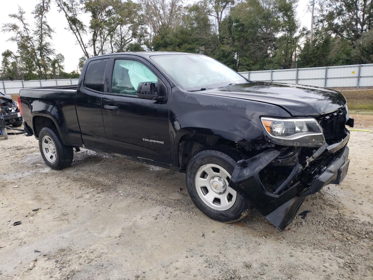 2021 Chevrolet Colorado VIN 1GCHSBEA7M1128861 Copart auction photo, front end / minor dent/scratches damage thumbnail 4
