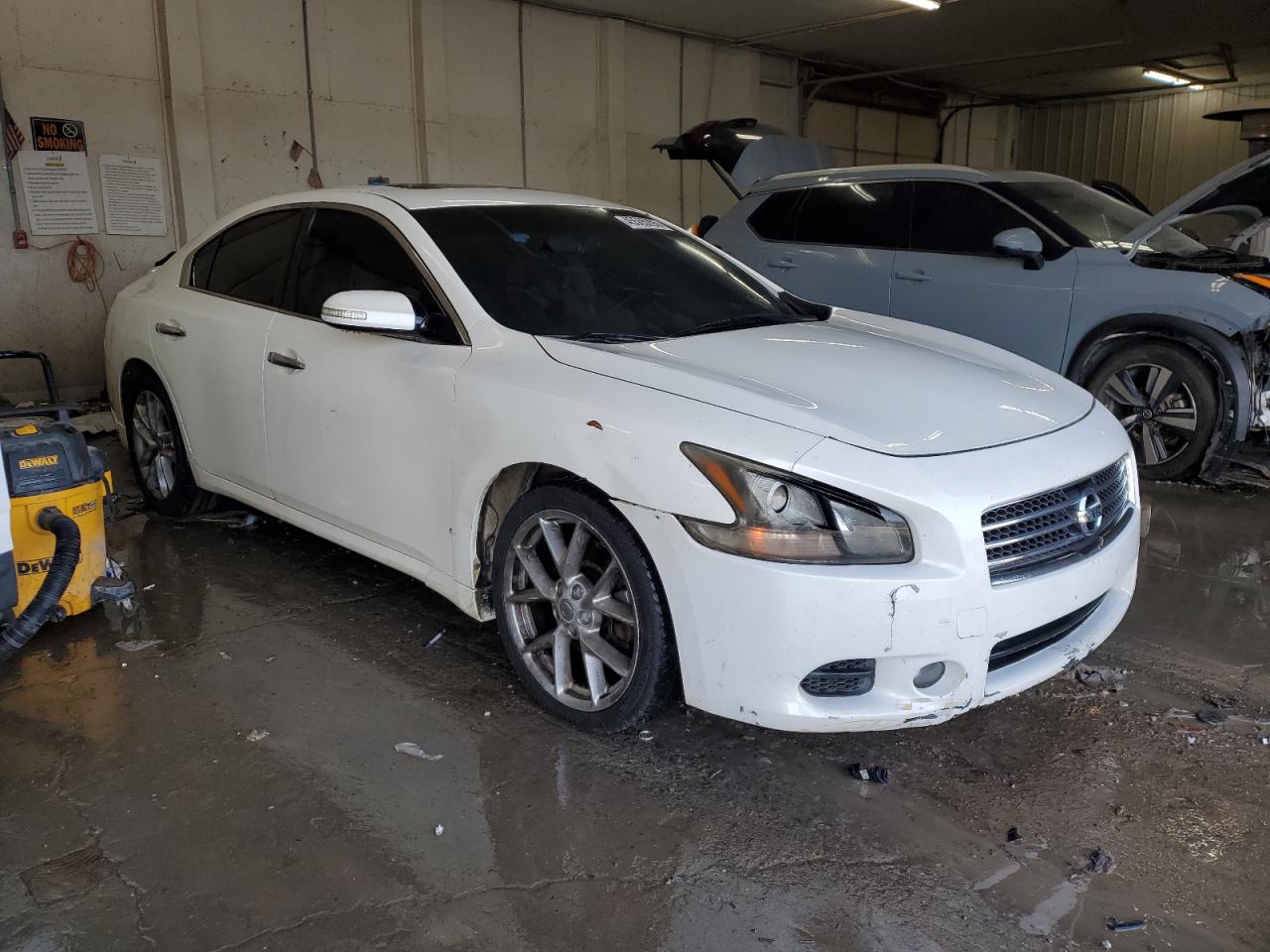 2010 Nissan Maxima VIN 1N4AA5AP5AC872495 Copart auction photo, front end / minor dent/scratches damage thumbnail 4