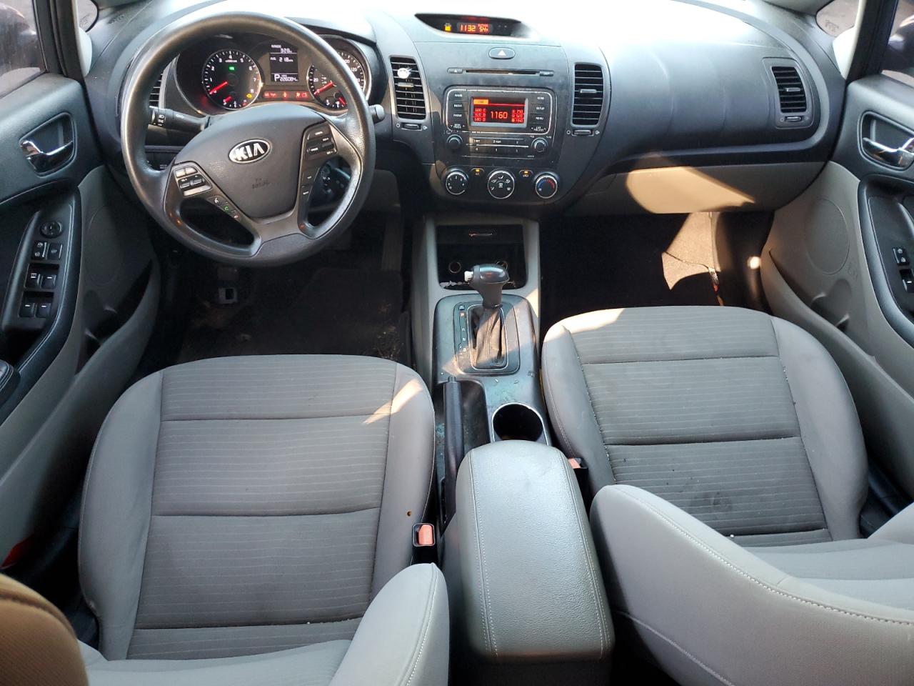 2015 KIA Forte VIN KNAFX4A63F5256268 Copart auction photo, minor dent/scratches / mechanical damage thumbnail 8