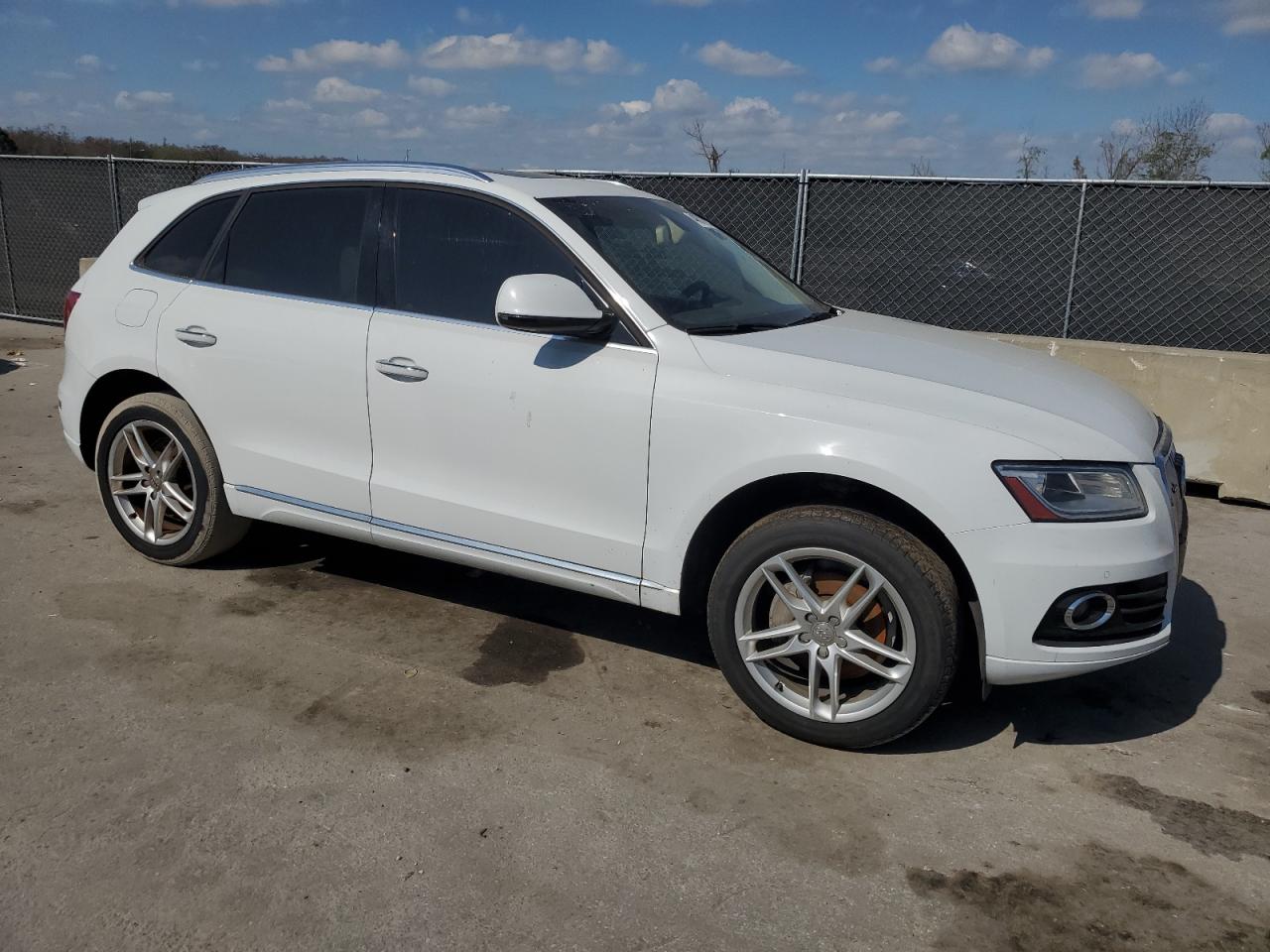 2016 Audi Q5 VIN WA1L2AFP0GA071716 Copart auction photo, front end / side damage thumbnail 4