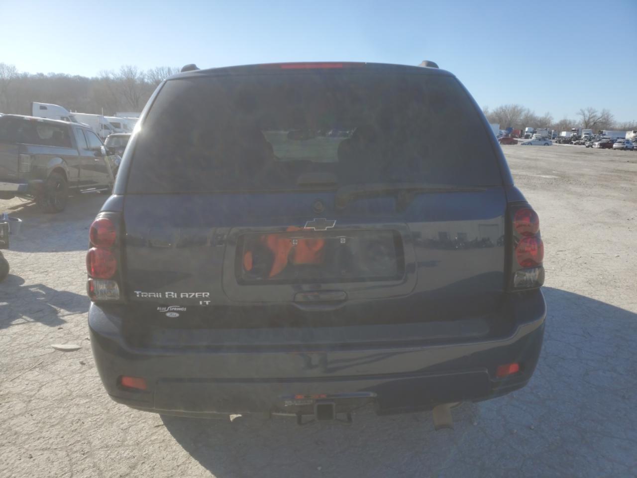 2008 Chevrolet TrailBlazer VIN 1GNDS13S482124813 Copart auction photo, front end damage thumbnail 6