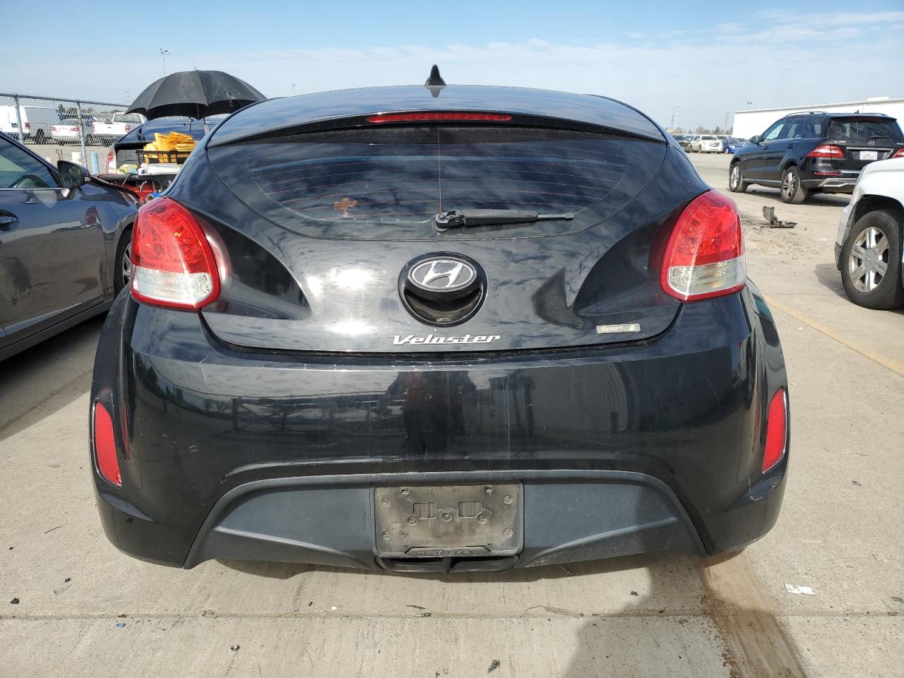 2013 Hyundai Veloster VIN KMHTC6AD4DU108821 Copart auction photo, front end damage thumbnail 6