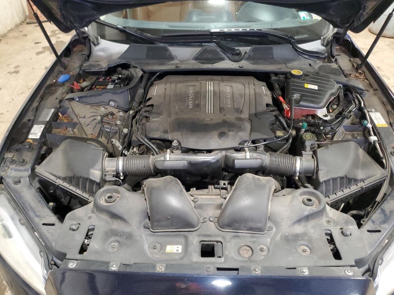 2014 Jaguar XJ VIN SAJWJ2GD7E8V67473 Copart auction photo, minor dent/scratches damage thumbnail 11