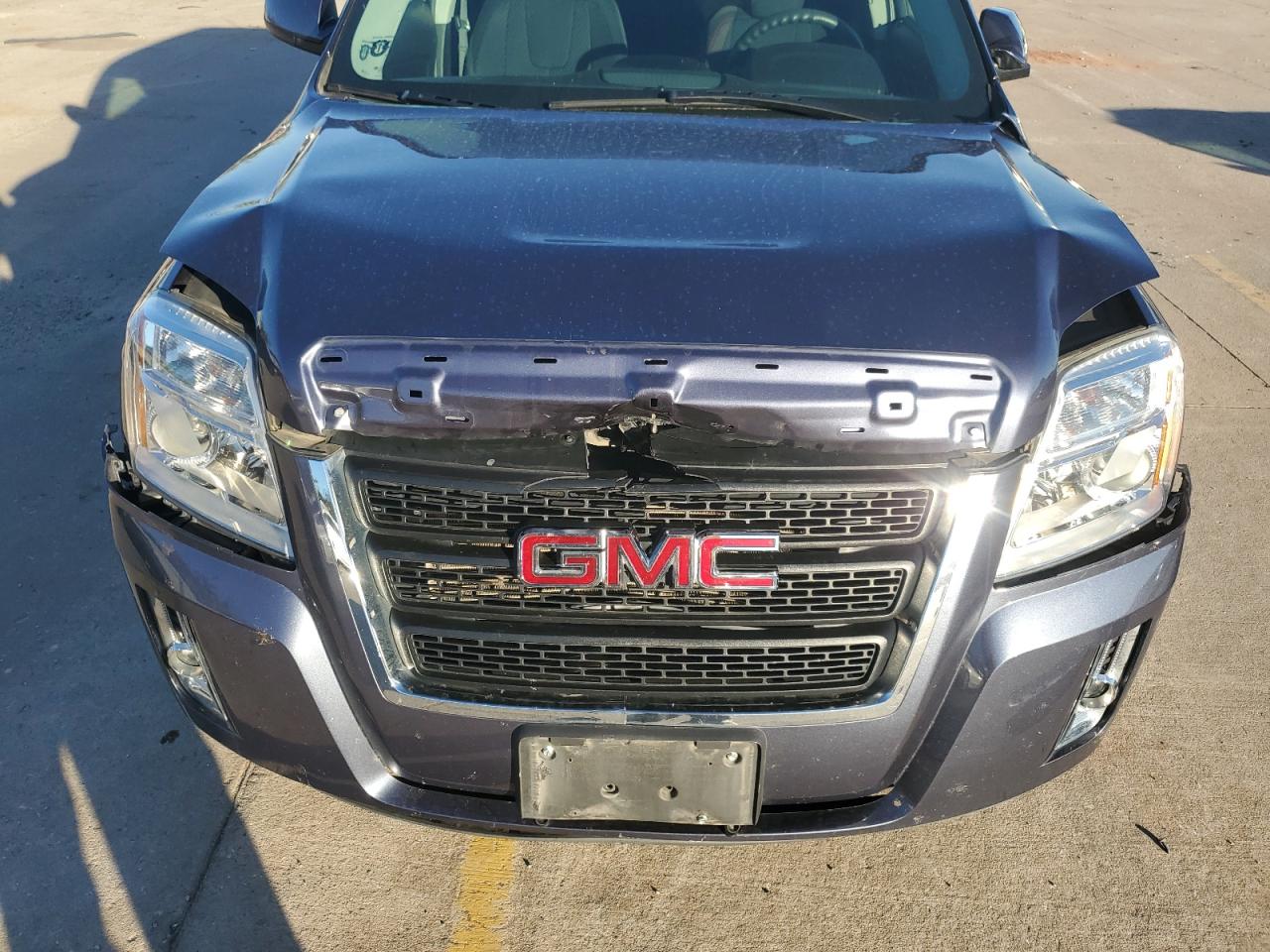 2013 GMC Terrain VIN 2GKALMEKXD6430701 Copart auction photo, front end / minor dent/scratches damage thumbnail 12