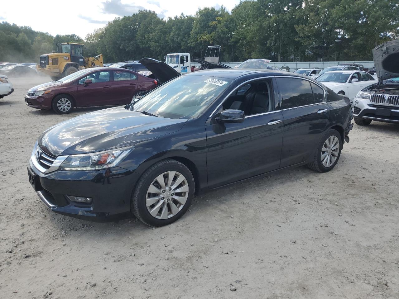 2014 Honda Accord VIN 1HGCR3F83EA041260