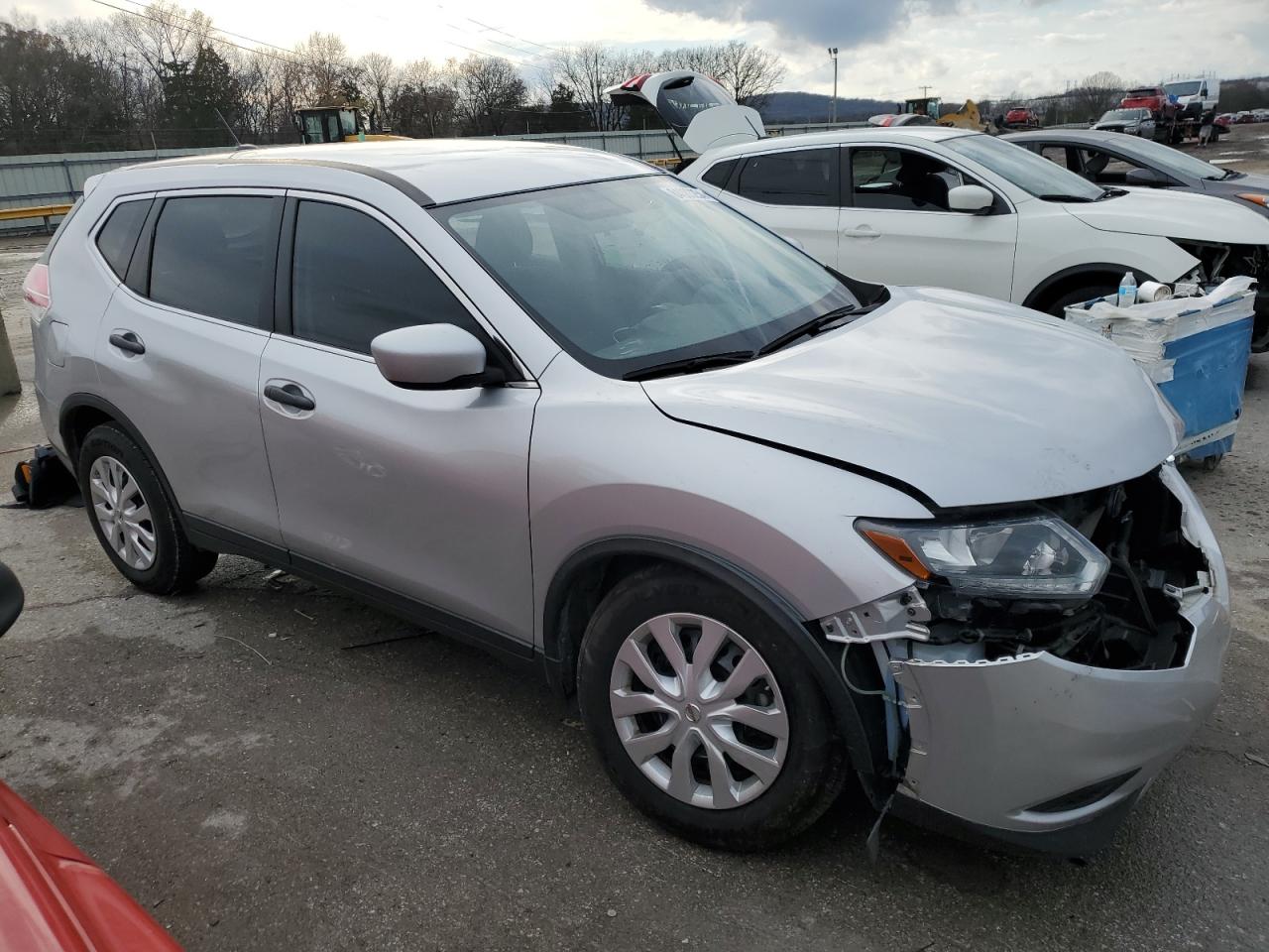 2016 Nissan Rogue VIN JN8AT2MT8GW014705 Copart auction photo, front end damage thumbnail 4