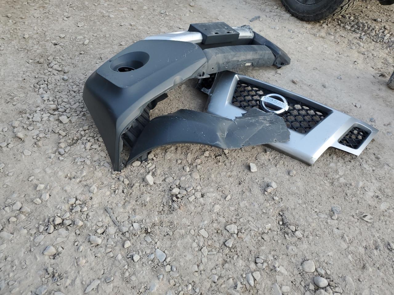 2015 Nissan XTerra VIN 5N1AN0NW0FN657794 Copart auction photo, front end damage thumbnail 14