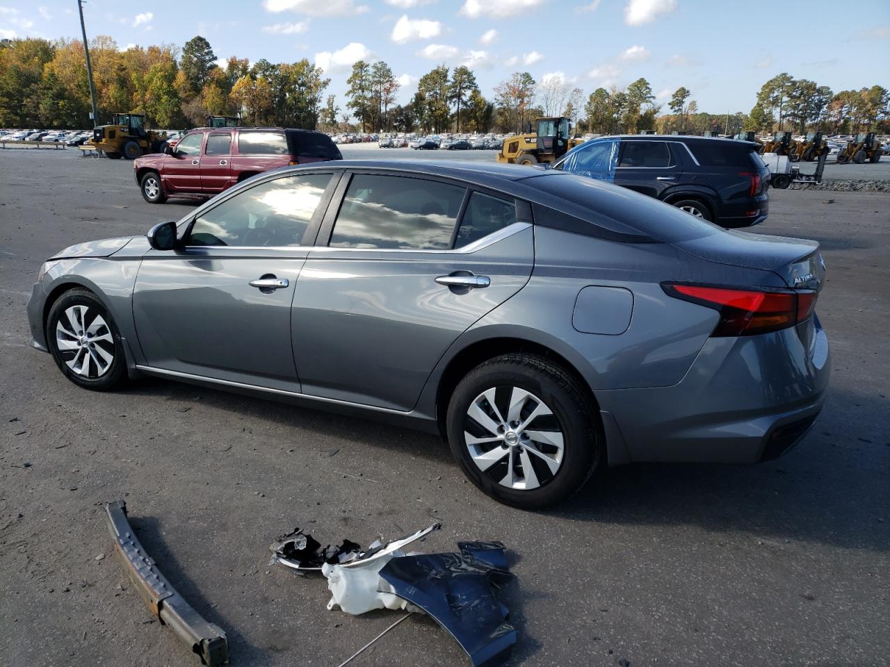 2020 Nissan Altima VIN 1N4BL4BV2LC114364 Copart auction photo, front end / side damage thumbnail 2