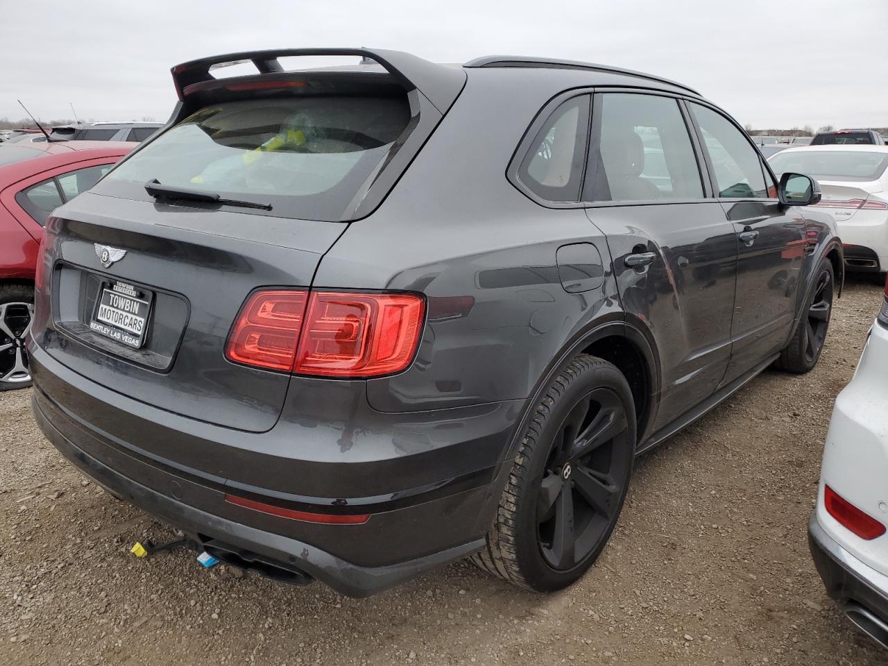 2019 Bentley Bentayga VIN SJAAM2ZV3KC027120 Copart auction photo, front end / side damage thumbnail 3