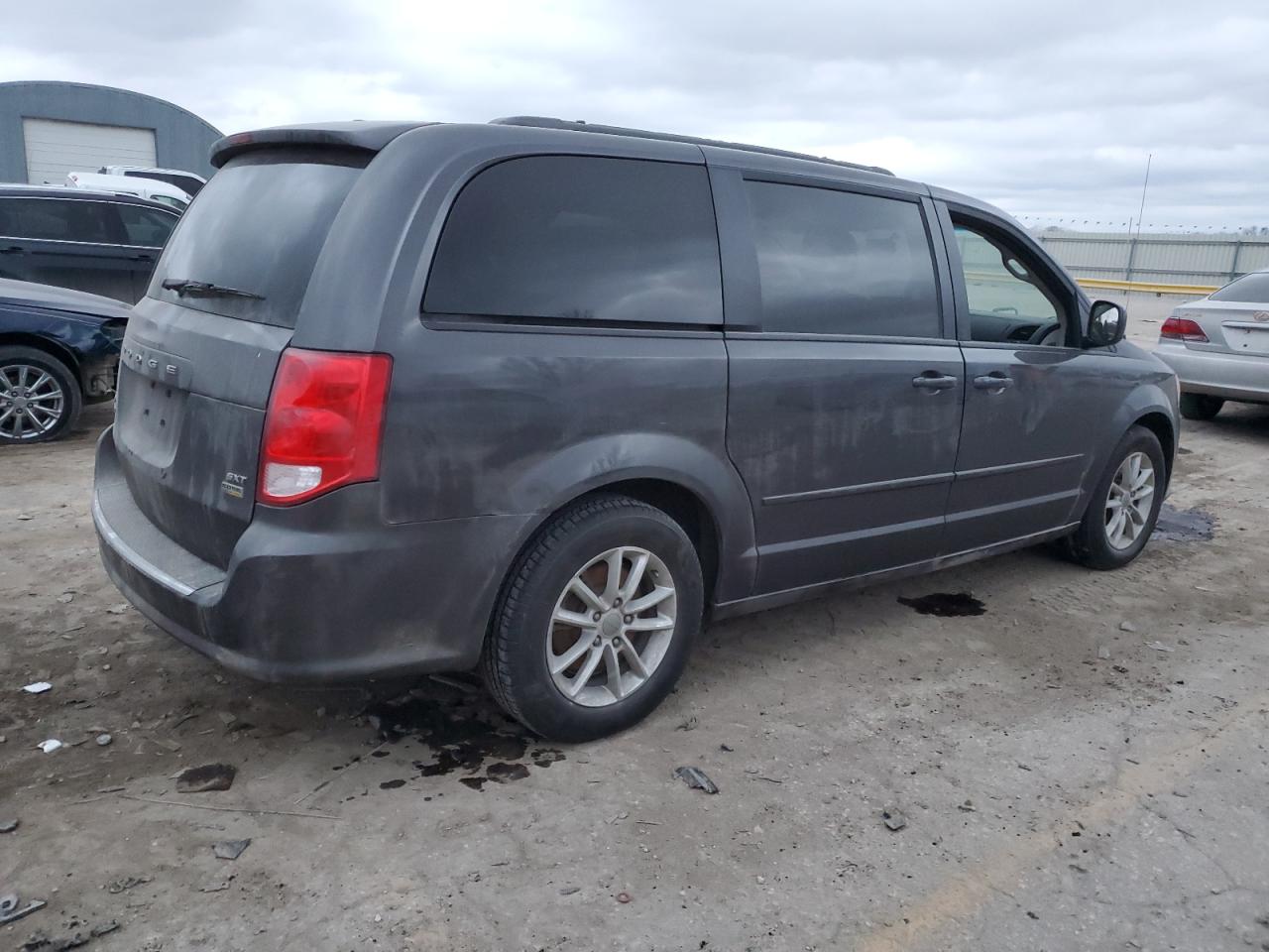 2016 Dodge Caravan VIN 2C4RDGCG8GR396014 Copart auction photo, all over damage thumbnail 3