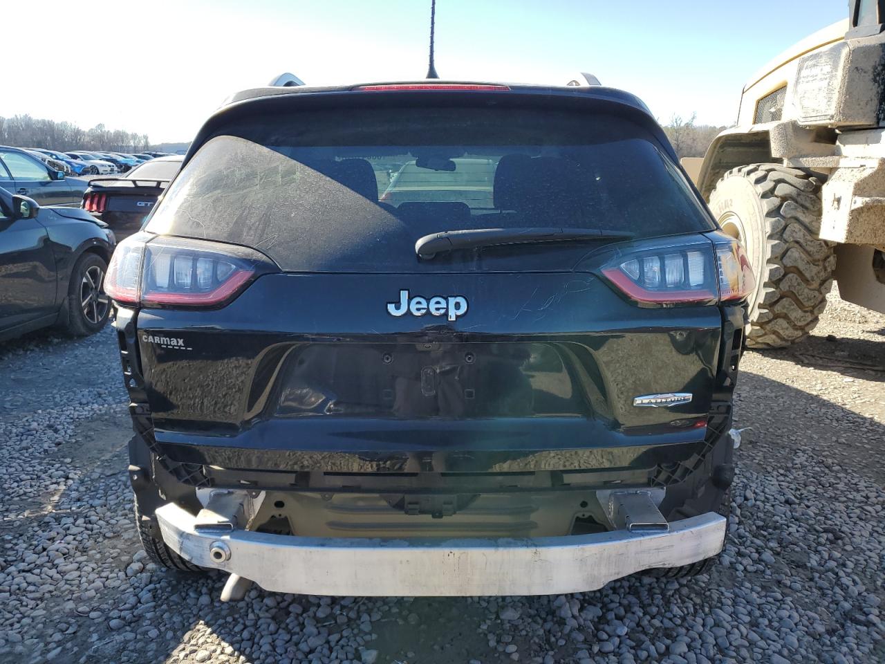 2019 Jeep Grand Cherokee VIN 1C4PJLCB2KD262365 Copart auction photo, front end / all over damage thumbnail 6