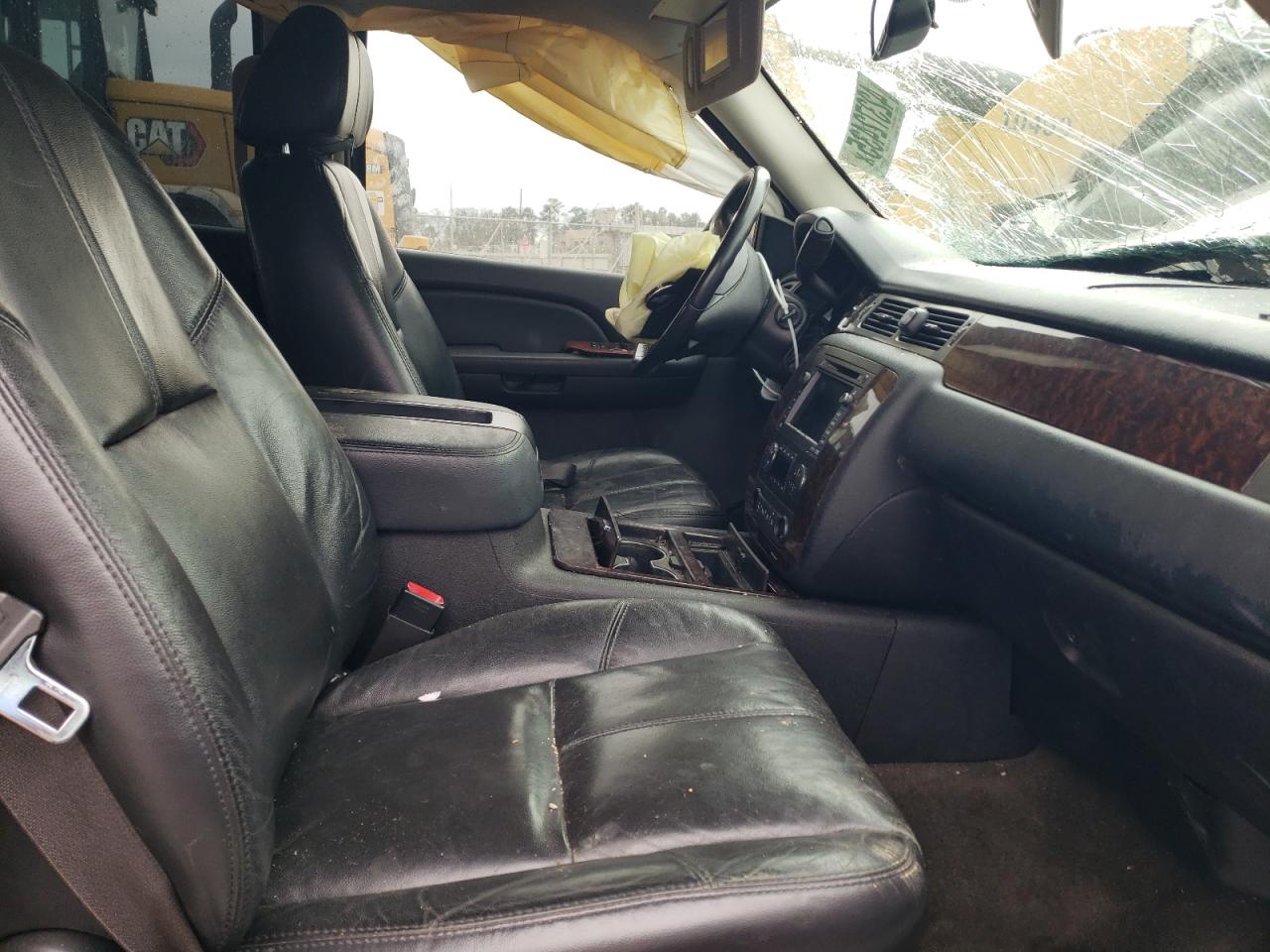 2007 Chevrolet Suburban VIN 3GNFC16JX7G321404 Copart auction photo, front end / rear end damage thumbnail 7