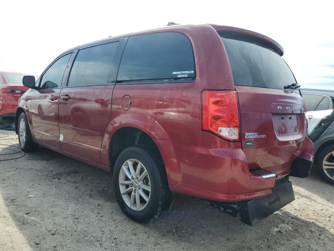 2015 Dodge Caravan VIN 2C4RDGCG6FR733228 Copart auction photo, water/flood damage thumbnail 2